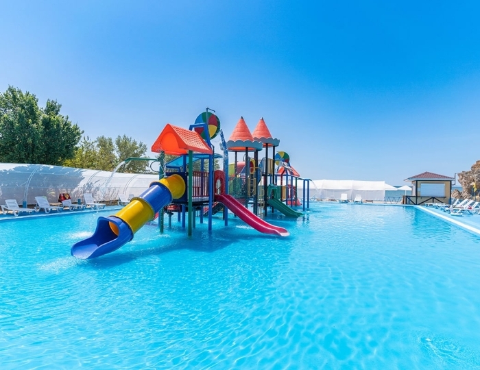 Семейный отель «АзовЛенд» Золотое