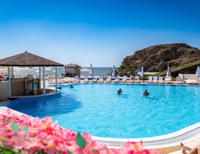 Семейный отель «АзовЛенд» Золотое