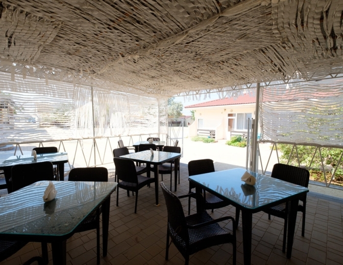 Рестораны и бары - Семейный отель «АзовЛенд» Золотое