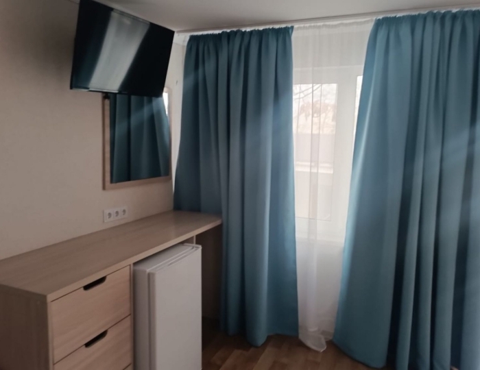 Номер в домике (макс. 2) - Семейный отель «АзовЛенд» Золотое